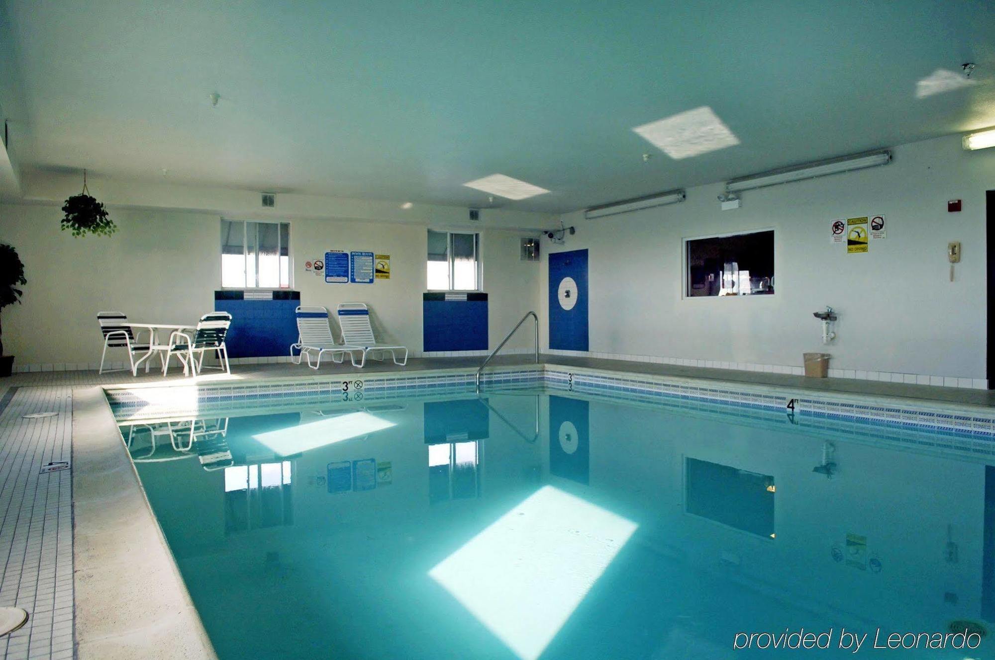 Days Inn & Suites By Wyndham Romeoville Facilidades foto